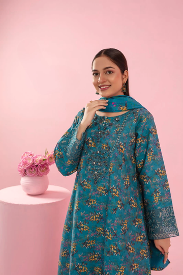 PR04 Khaddar Stitched Embroidered 3-Piece Suit By Rangzaib